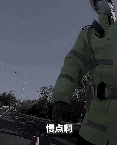 摩托車(chē)違反禁行規(guī)定_禁行_交警暖心放行