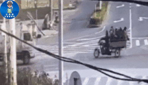 農(nóng)用車非法載人危害_農(nóng)用車貨運(yùn)安全_出行提示