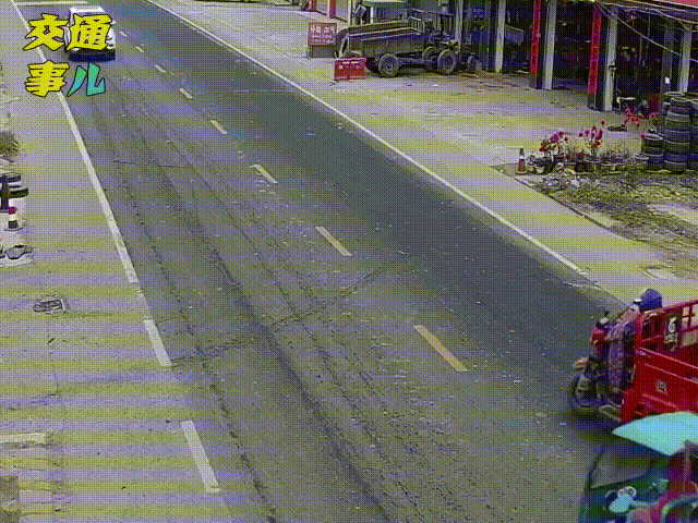 出行提示_農(nóng)用車(chē)非法載人危害_農(nóng)用車(chē)貨運(yùn)安全