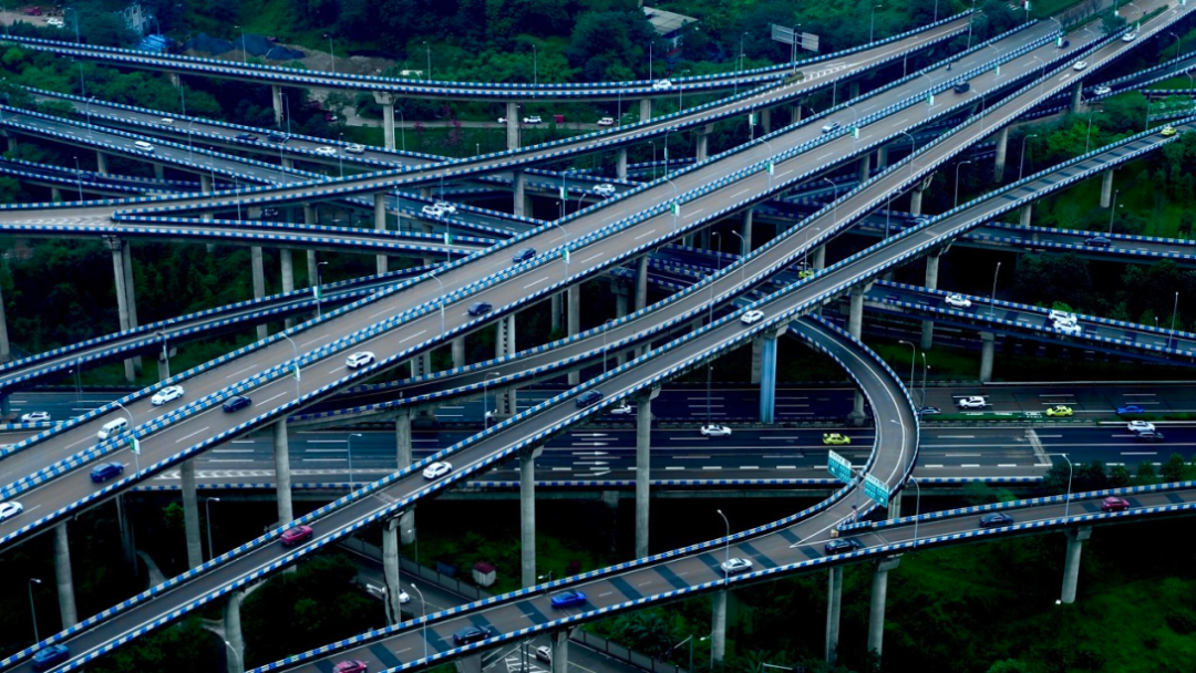 重慶錯(cuò)峰通行時(shí)段規(guī)則_重慶限行區(qū)域及規(guī)則_限行