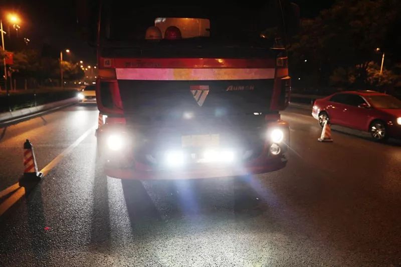 天津貨車限行交通違法 夜間集中治理行動(dòng) 涉牌涉酒駕駛查處_禁行