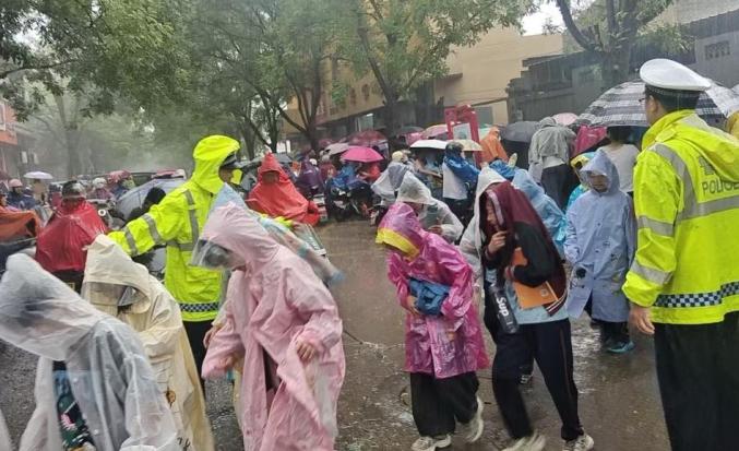 山西近期天氣預(yù)報_出行提示_臨汾暴雨安全出行指南